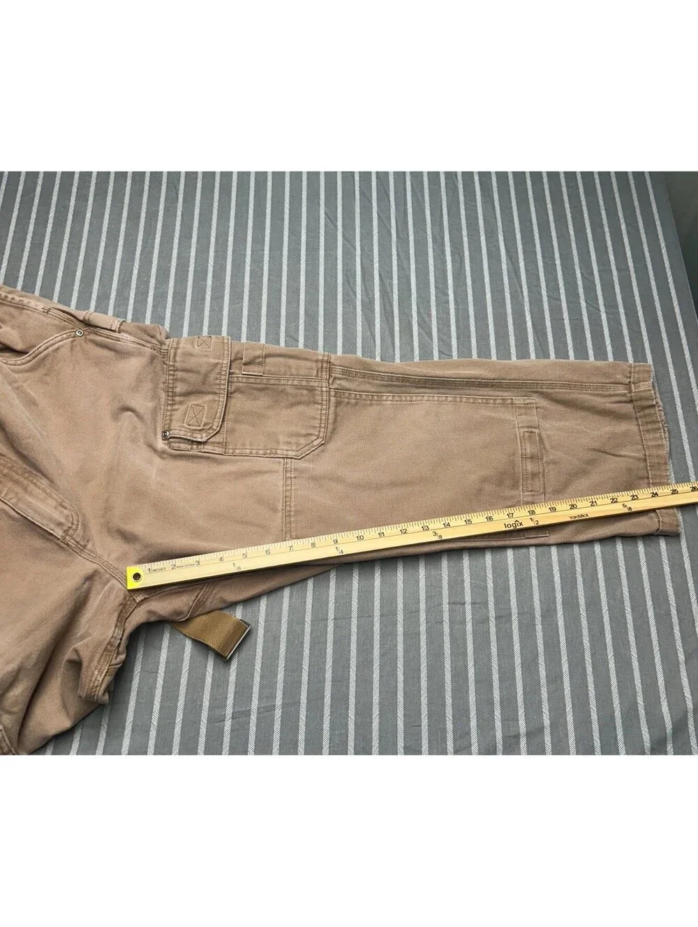 Duluth Trading Company tan duck canvas utility bib overalls Men's 40x30